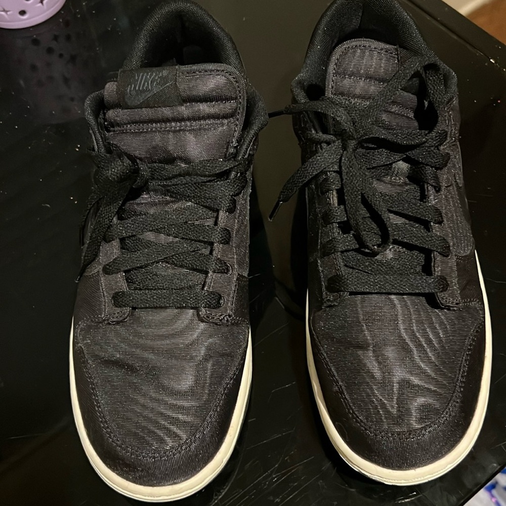 Nike Dunk Low | Black Canvas